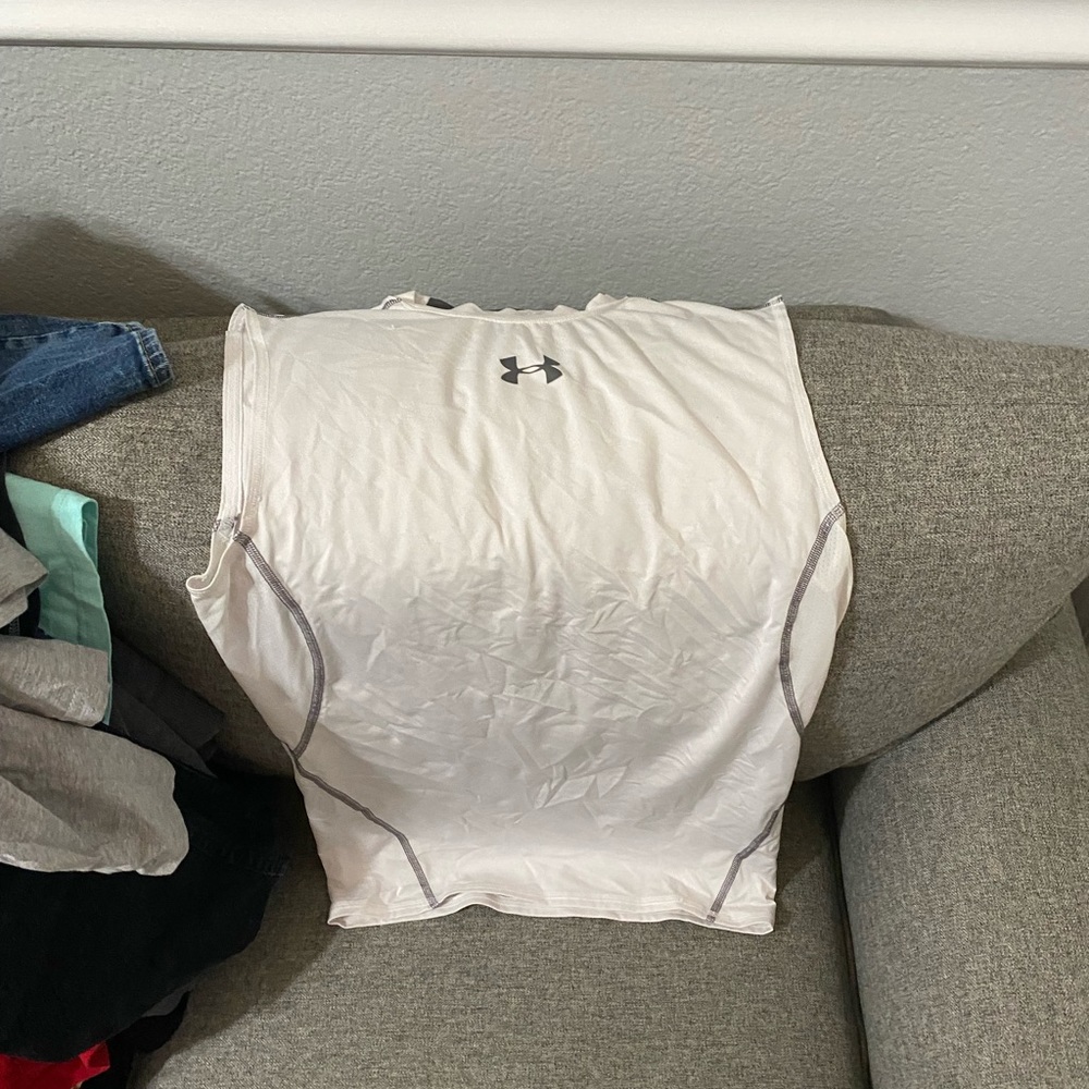 white under armor tank top